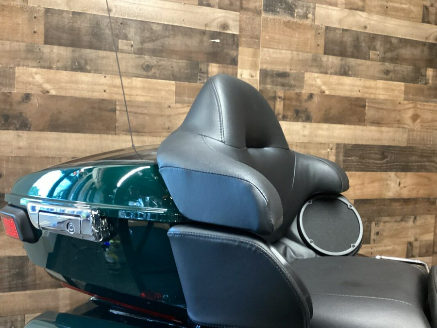 2024 Harley-Davidson Tri Glide Ultra Alpine Green FLHTCUTG