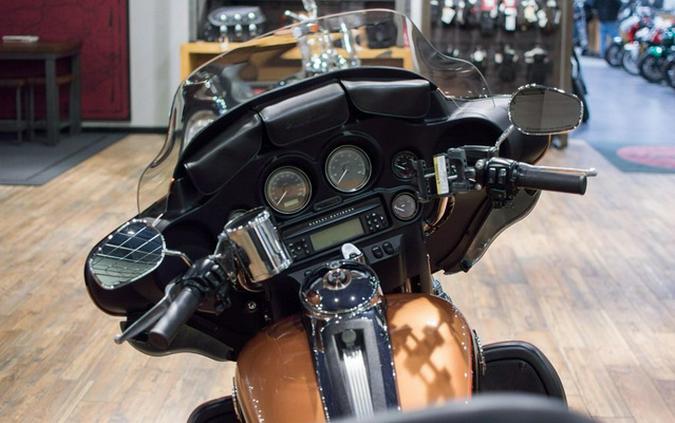 2008 Harley-Davidson FLHTCUSE3 - CVO Ultra Classic Screamin' Eagle A