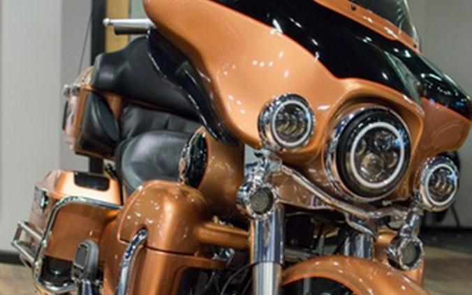 2008 Harley-Davidson FLHTCUSE3 - CVO Ultra Classic Screamin' Eagle A