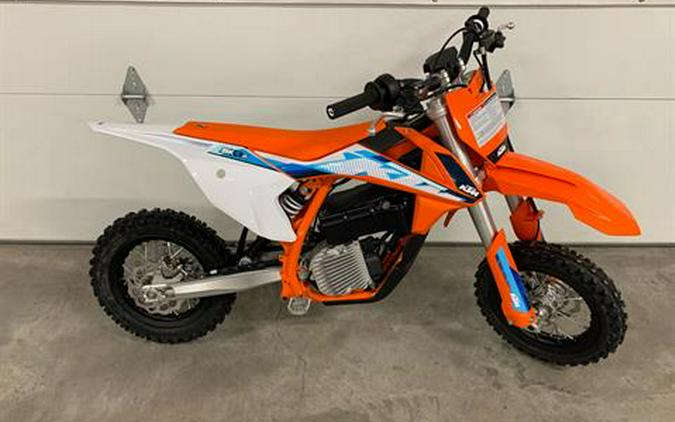 2024 KTM SX-E 3