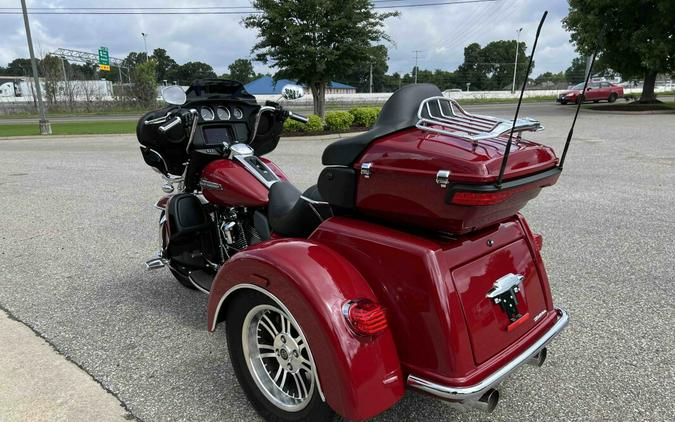 2021 Harley-Davidson Tri Glide Ultra Billiard Red