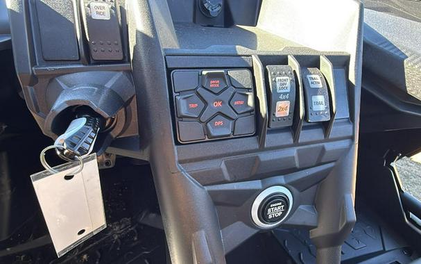 2026 Can-Am® Maverick X3 DS Turbo Scandi Blue & Orange Crush