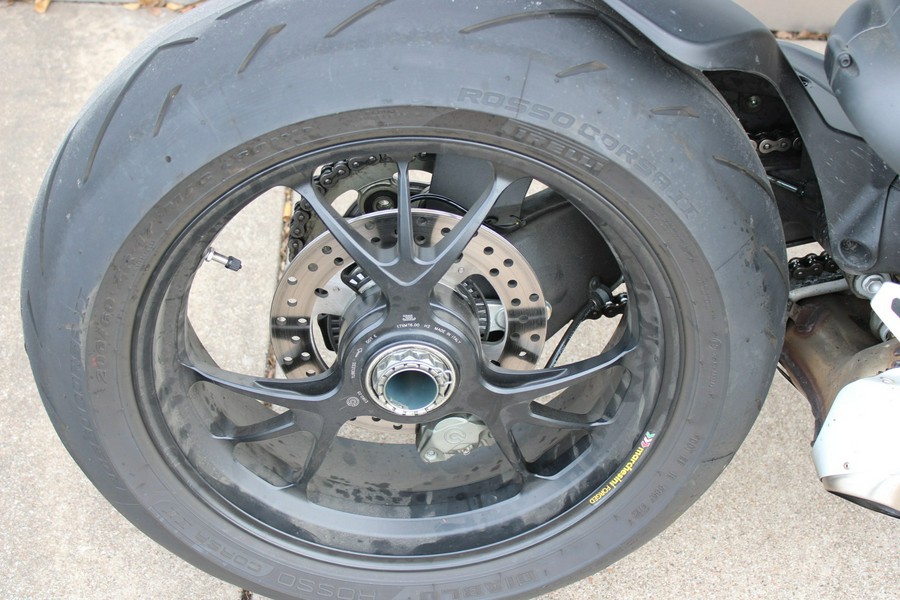 2022 Ducati Streetfighter V4 S - Stealth Black