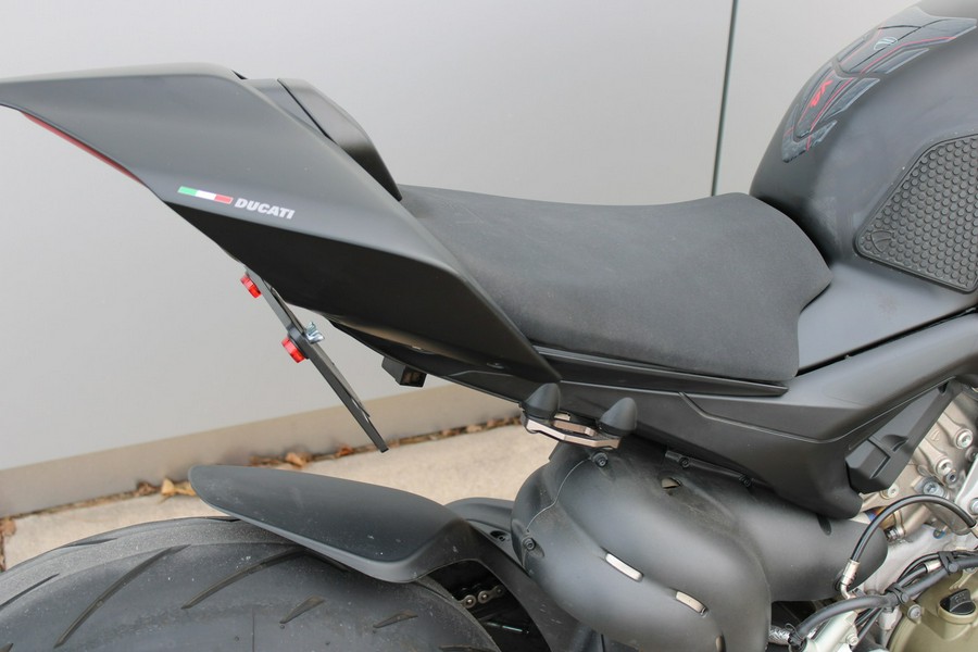 2022 Ducati Streetfighter V4 S - Stealth Black