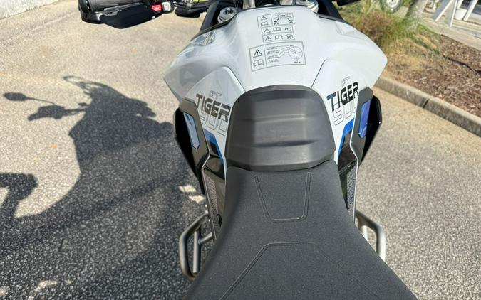 2026 Triumph Tiger 900 Alpine Edition
