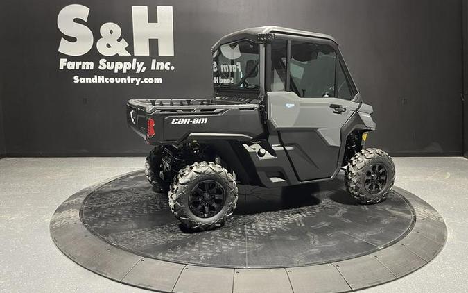 2027 Can-Am® Defender DPS CAB HD9 Dolomite Grey