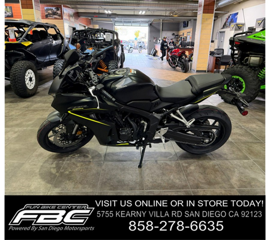 2026 Honda CBR650R E-Clutch