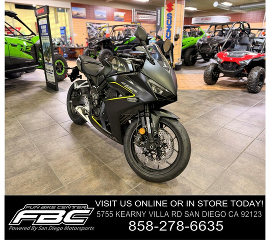 2026 Honda CBR650R E-Clutch