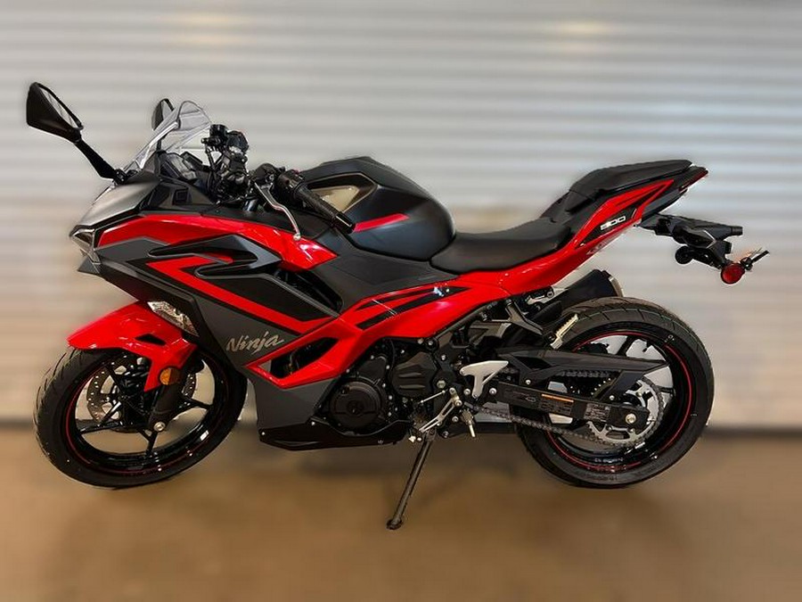 2024 Kawasaki Ninja® 500 ABS Passion Red/Metallic Flat Spark Black