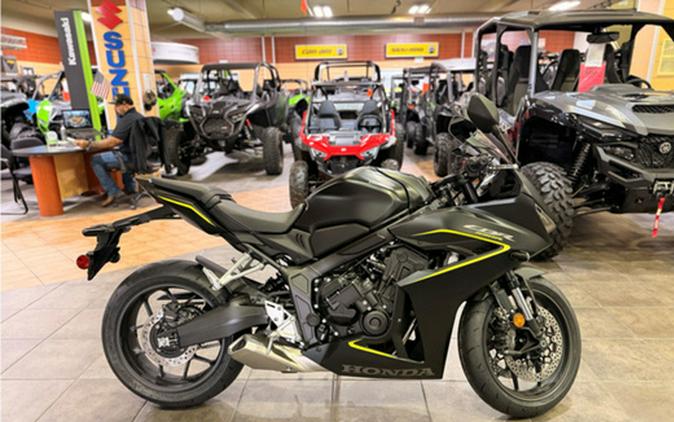 2026 Honda CBR650R E-Clutch