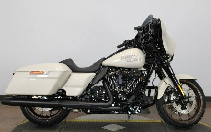 Harley-Davidson Street Glide ST 2023 FLHXST 972225DT WHITE SAND PRL