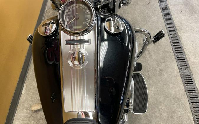 2012 Harley-Davidson FLHRC - Road King Classic