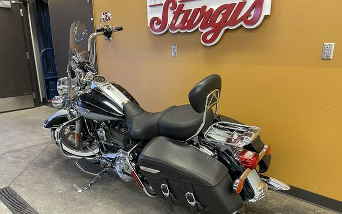 2012 Harley-Davidson FLHRC - Road King Classic
