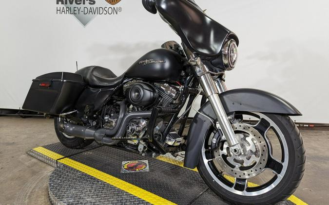 2010 Harley-Davidson Street Glide Black Denim