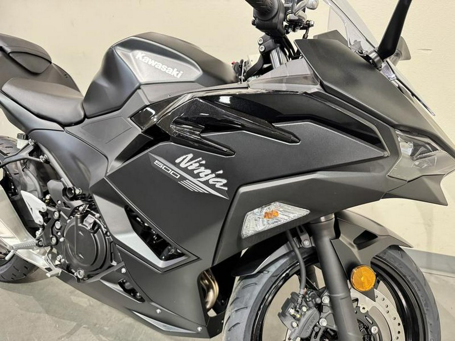2026 Kawasaki Ninja® 500