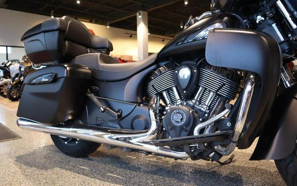 2019 Indian Motorcycle® Roadmaster® Steel Gray Smoke / Thunder Black Smoke