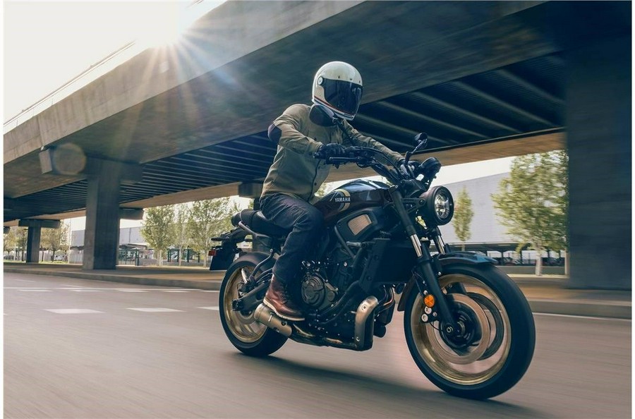 2023 Yamaha XSR700