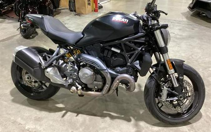 2018 Ducati Monster 821: MD Ride Review (Bike Reports) (News)