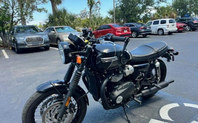 2023 Triumph Bonneville T120 Black Jet Black