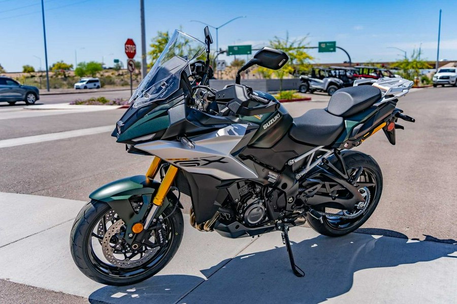 2024 Suzuki GSX-S1000GX Plus