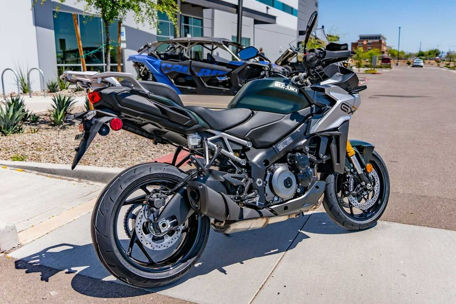 2024 Suzuki GSX-S1000GX Plus