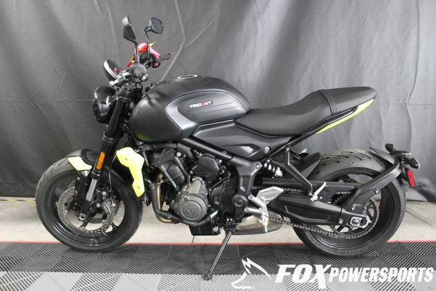 2024 Triumph Trident 660 Sapphire Black