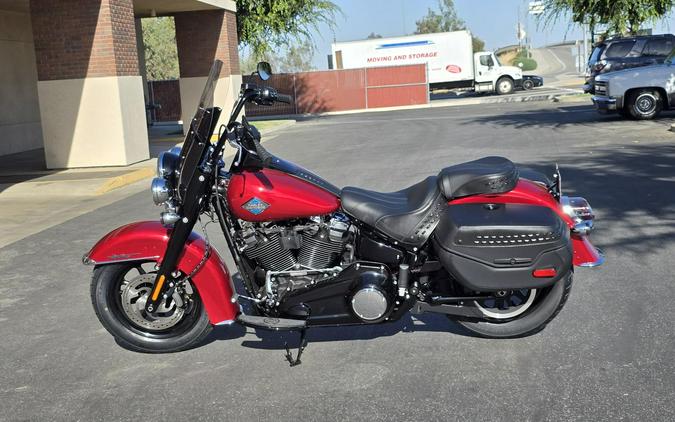 2026 Harley-Davidson® Heritage Classic Brilliant Red Black Cast Wheels
