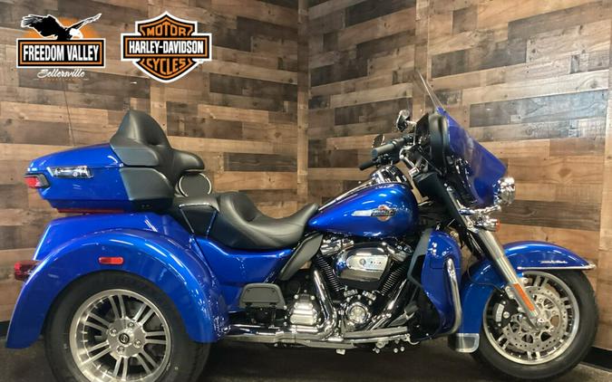 2024 Harley-Davidson® Tri Glide® Ultra Blue Burst