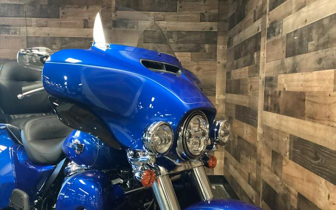 2024 Harley-Davidson® Tri Glide® Ultra Blue Burst