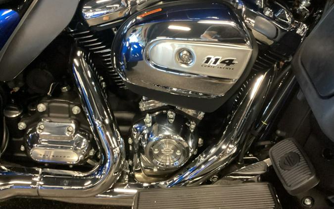 2024 Harley-Davidson Tri Glide Ultra Blue Burst FLHTCUTG