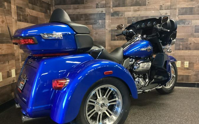 2024 Harley-Davidson® Tri Glide® Ultra Blue Burst