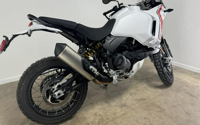 2023 Ducati DesertX Star White Silk