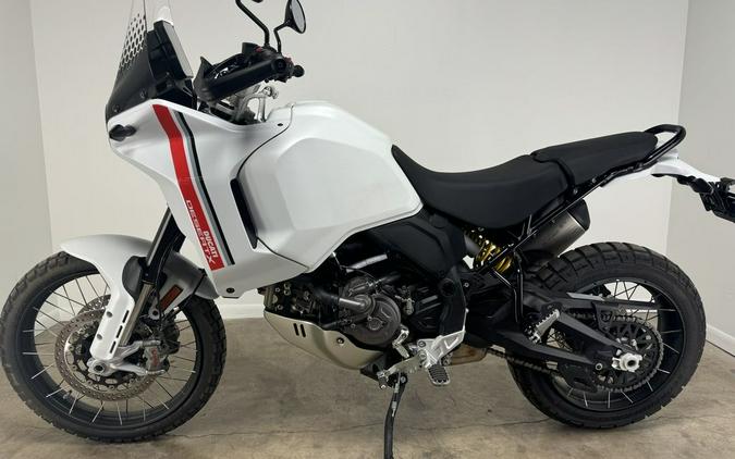 2023 Ducati DesertX Star White Silk