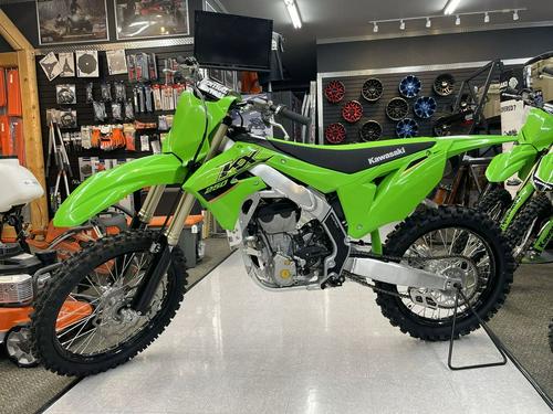 2021 Kawasaki KX250 Review (16 Fast Facts From Glen Helen + Perris)