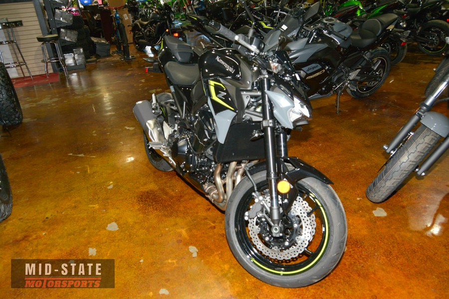 2024 Kawasaki Z900 ABS Metallic Spark Black/Metallic Matte Dark Gray