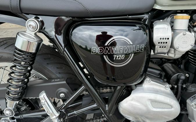 2026 Triumph Bonneville T120