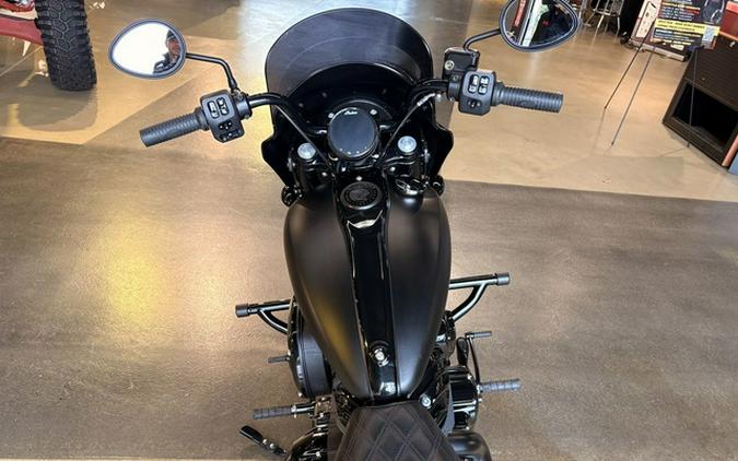 2024 Indian Chief Bobber Dark Horse Black Smoke