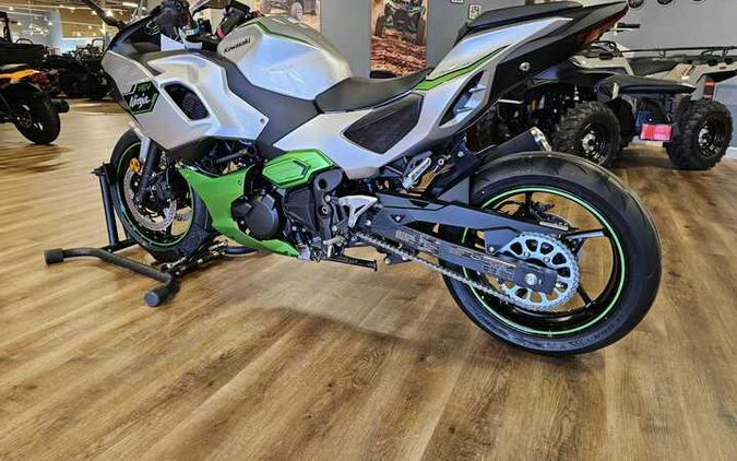 2024 Kawasaki NINJA 7 HYBRID ABS METALLIC BRIGHT SILVER/METALLIC MATTE LIME GREEN/EBONY - 111200