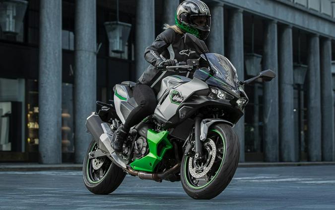 2024 Kawasaki NINJA 7 HYBRID ABS METALLIC BRIGHT SILVER/METALLIC MATTE LIME GREEN/EBONY - 111200