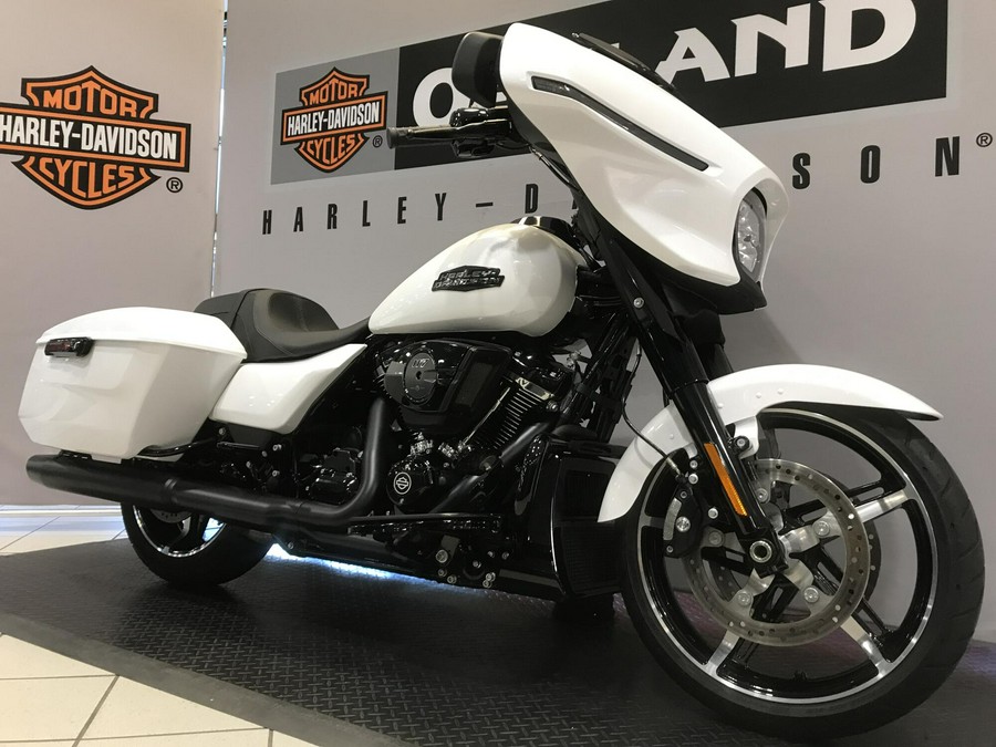 Harley-Davidson® Street Glide® 2024
