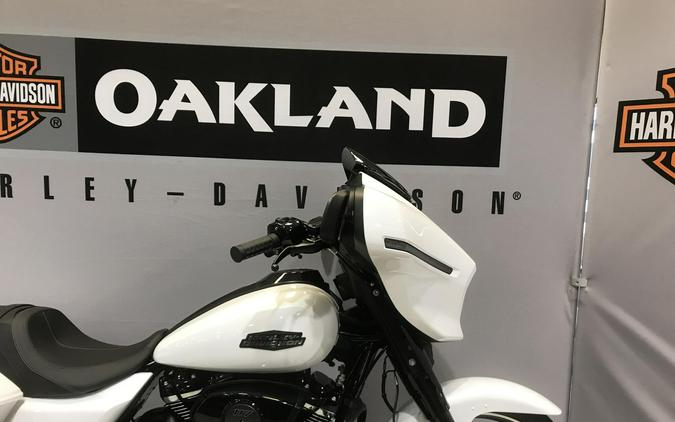Harley-Davidson® Street Glide® 2024