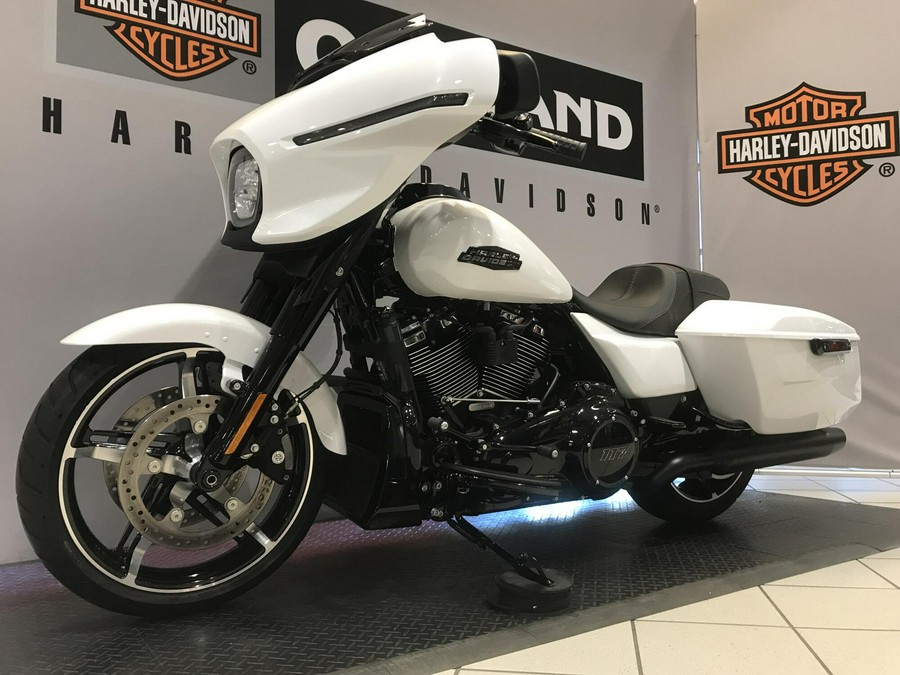 Harley-Davidson® Street Glide® 2024