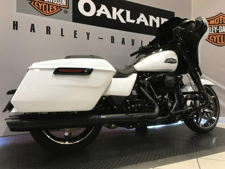 Harley-Davidson® Street Glide® 2024