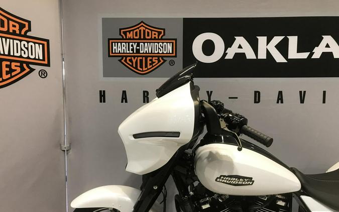 Harley-Davidson® Street Glide® 2024