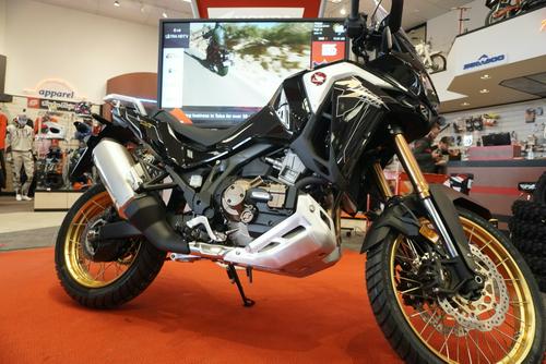 2020 Honda Africa Twin Adventure Sports ES DCT Review (18 Fast Facts)