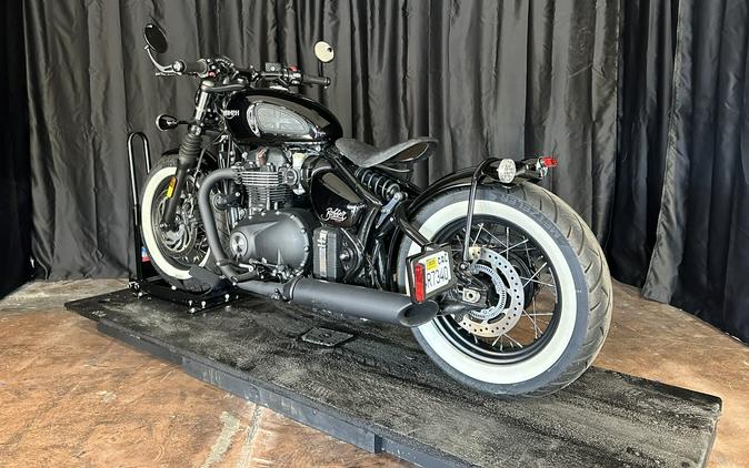 2019 Triumph BOBBER BLACK