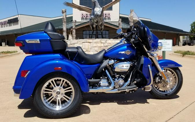 2024 Harley-Davidson Tri Glide Ultra Blue Burst