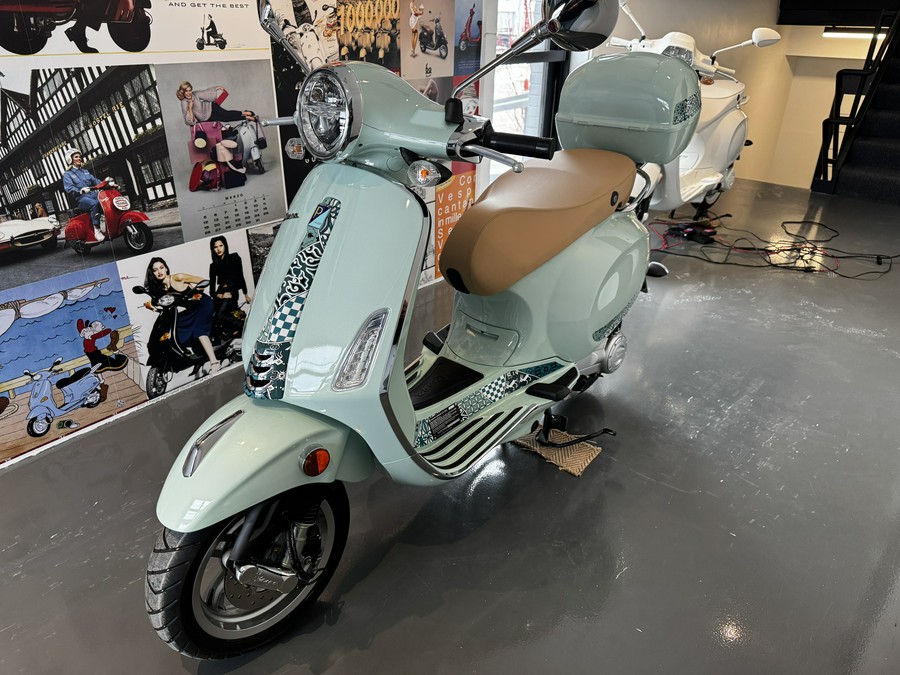 2025 Vespa Primavera 50 Batik
