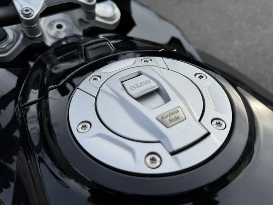 2022 BMW S 1000 XR - TRIPLE BLACK - BLACK STORM METALLIC