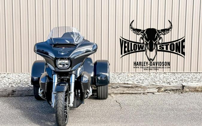 2026 Harley-Davidson® Street Glide 3 Limited Midnight Ember Chrome Trim